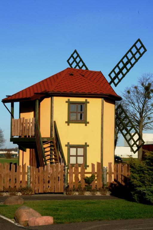 Hotel Kuznia Oberza Polska Lysomice Bagian luar foto
